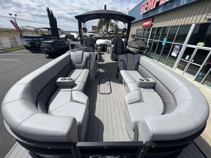 Slide: The Image of Manitou 27 LX RFX Dual Engine 2023 - 9