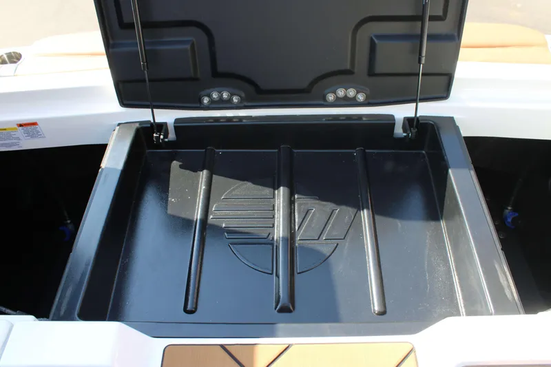 Slide: The Image of Malibu Wakesetter 23 LSV 2026 - 26