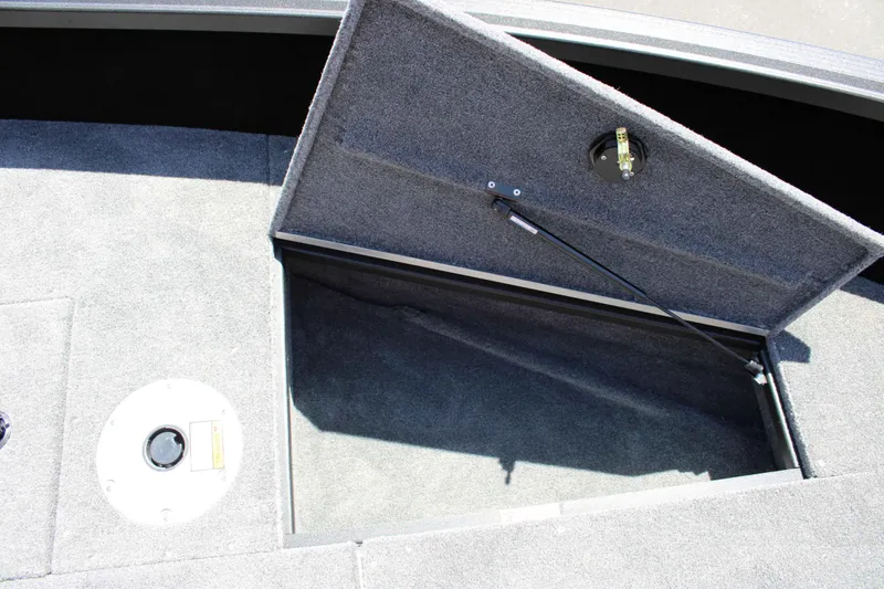 Slide: The Image of Alumacraft Competitor 205 Sport 2023 - 19