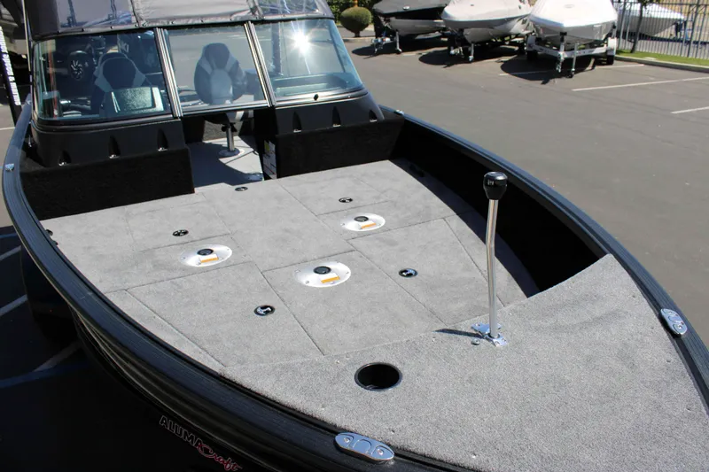 Slide: The Image of Alumacraft Competitor 205 Sport 2023 - 7