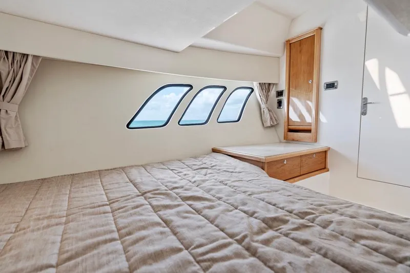 Slide: The Image of Intrepid 475 Sport Yacht 2018 - 54