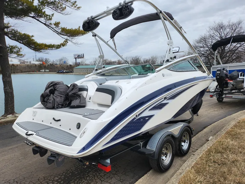 Slide: The Image of Yamaha 212X 2012 - 1