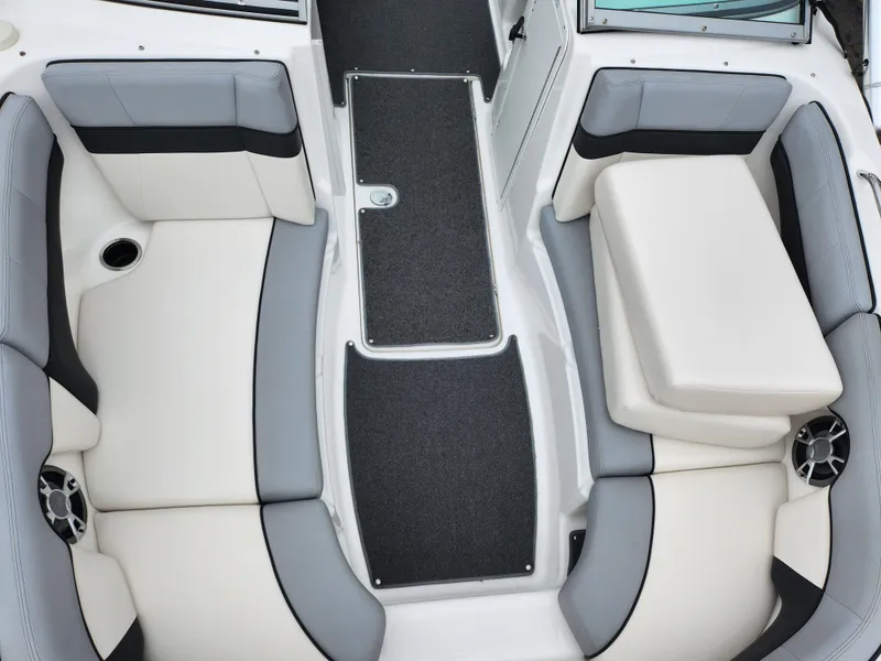 Slide: The Image of Yamaha 212X 2012 - 18