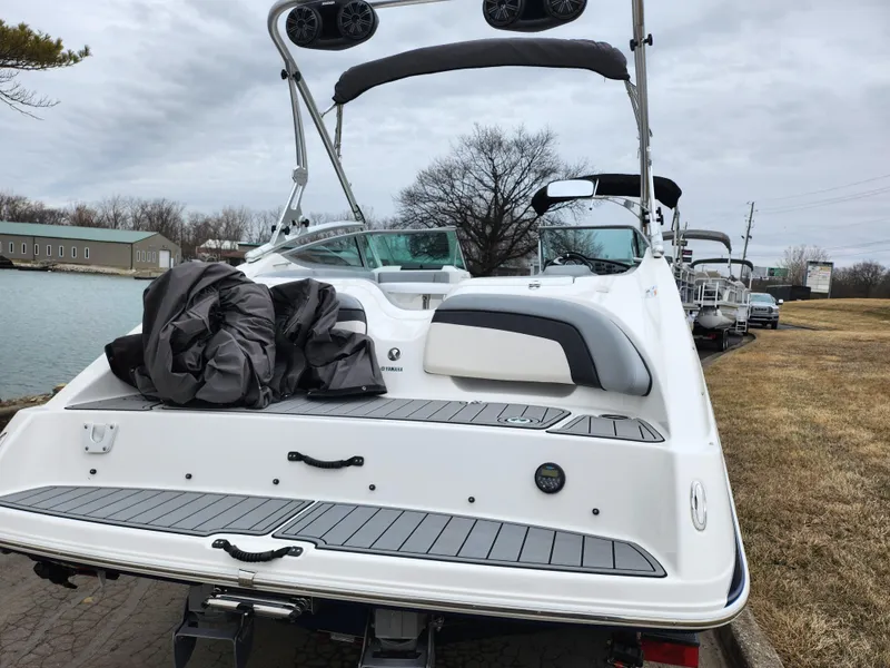 Slide: The Image of Yamaha 212X 2012 - 2