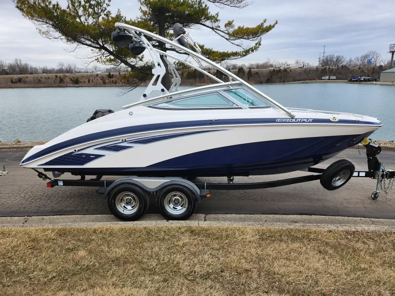 Slide: The Image of Yamaha 212X 2012 - 9