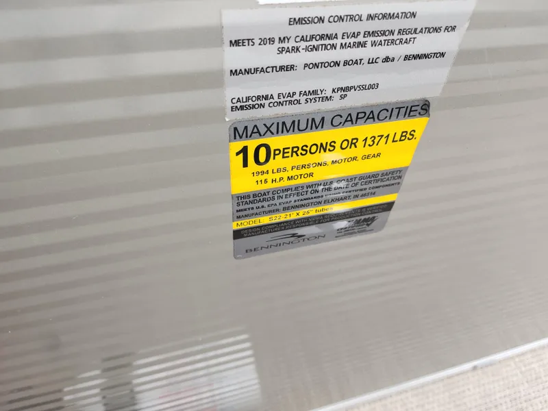 Slide: The Image of 2019 Bennington SX 22 Cruise and Fish capacity label, max 10 persons or 1371 lbs. - 14