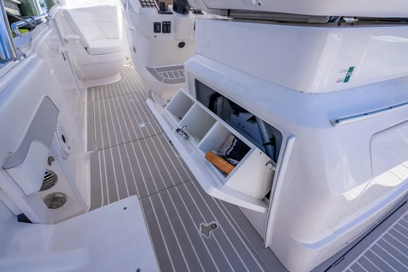 Slide: The Image of Intrepid 407 Cuddy 2020 - 52