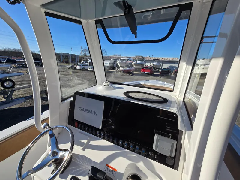 Slide: The Image of Sea Hunt Ultra 255 SE 2022 - 54