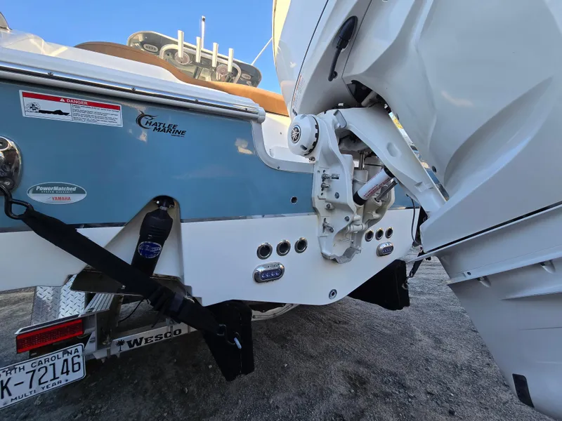 Slide: The Image of Sea Hunt Ultra 255 SE 2022 - 56