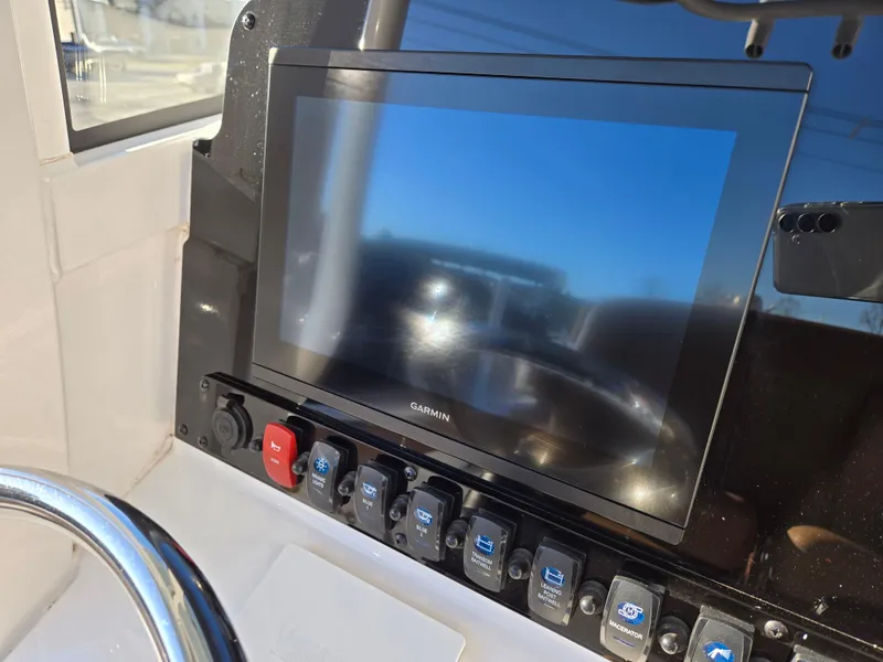 Slide: The Image of Sea Hunt Ultra 255 SE 2022 - 61