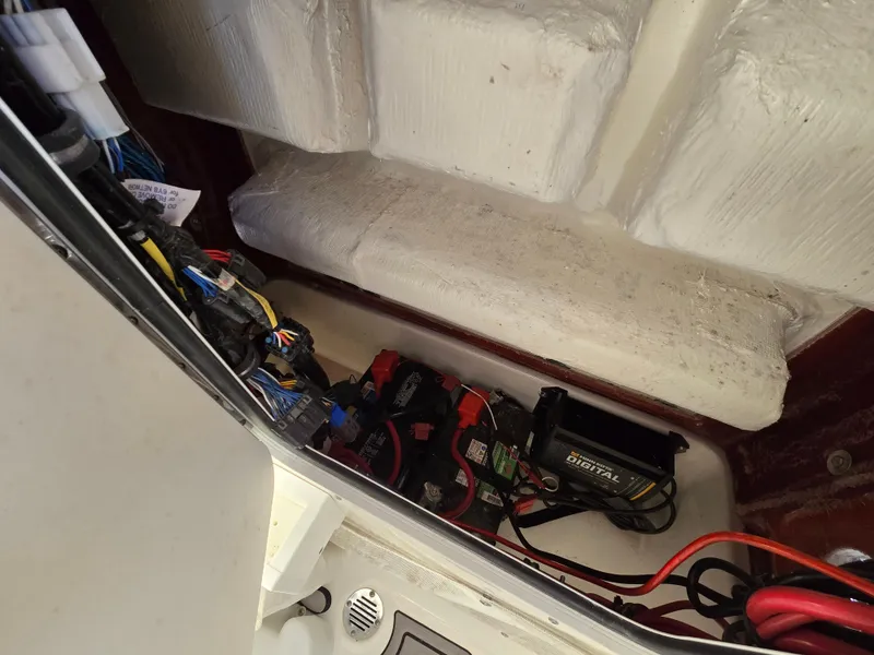 Slide: The Image of Sea Hunt Ultra 255 SE 2022 - 81