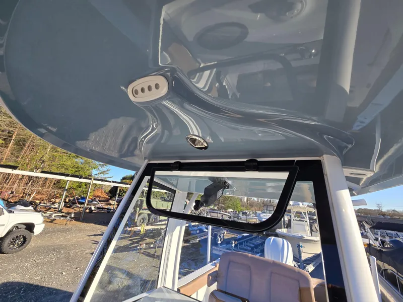 Slide: The Image of Sea Hunt Ultra 255 SE 2022 - 84