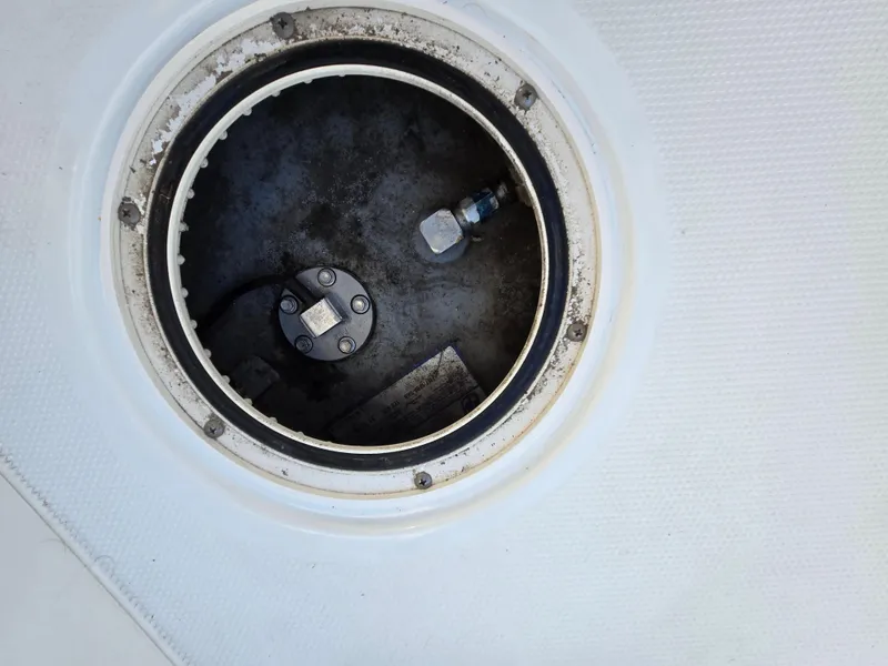 Slide: The Image of Sea Hunt Ultra 255 SE 2022 - 87