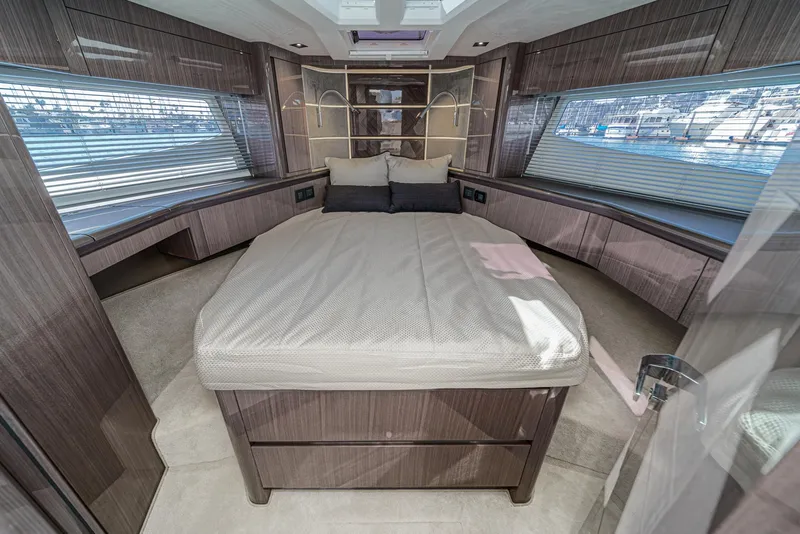 Slide: The Image of Luxurious bedroom interior of 2025 Galeon 500 Fly yacht with modern design. - 43
