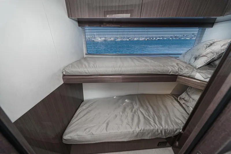 Slide: The Image of Galeon 500 Fly 2025 - 55