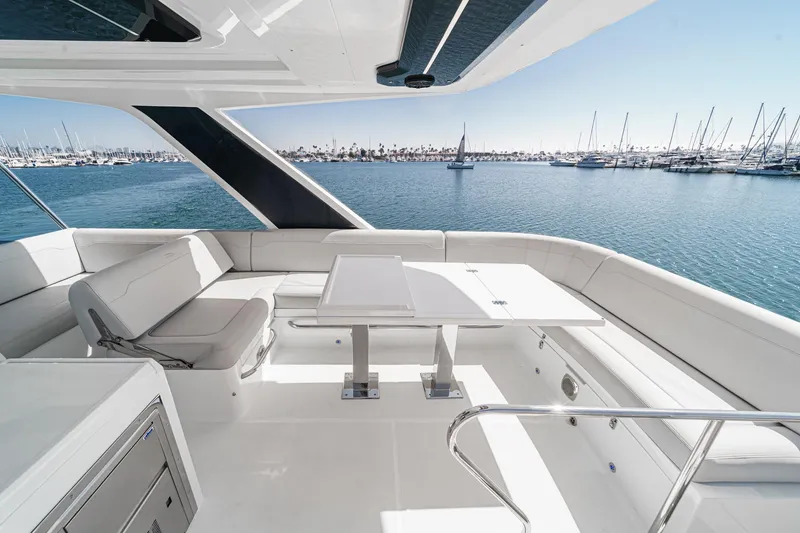 Slide: The Image of Galeon 500 Fly 2025 - 61