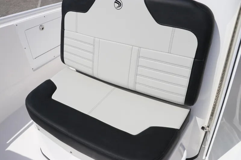 Slide: The Image of Edgewater 325CC 2025 - 54