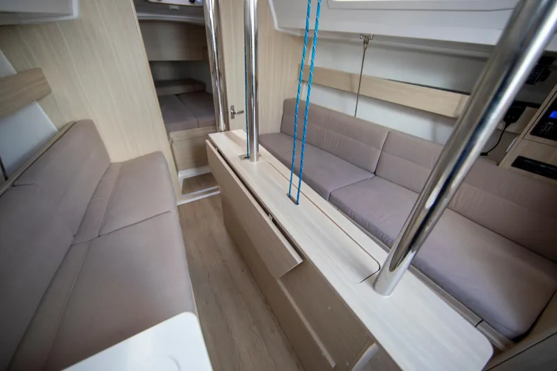Slide: The Image of Interior of 2025 Maxus 26 yacht with modern seating and sleek design. - 10