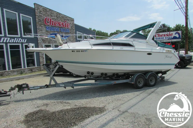 The Image of Thundercraft 260 Express 1994 - 1