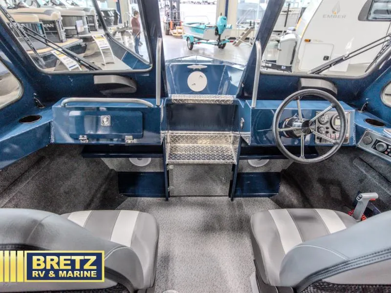 Slide: The Image of Pro 200 Pro V ET 2025 - 10