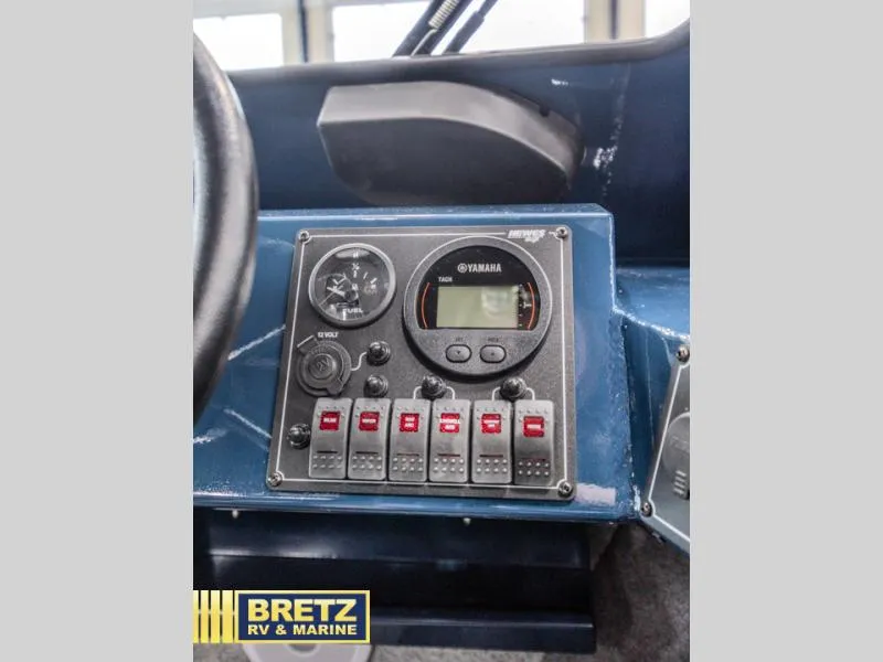 Slide: The Image of Pro 200 Pro V ET 2025 - 13