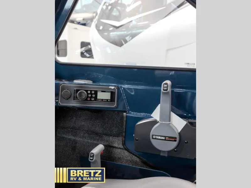 Slide: The Image of Pro 200 Pro V ET 2025 - 8