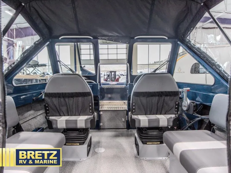 Slide: The Image of Pro 200 Pro V ET 2025 - 9