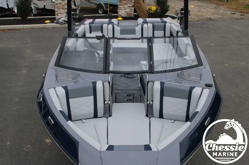 Slide: The Image of Malibu Wakesetter 23 LSV 2025 - 10