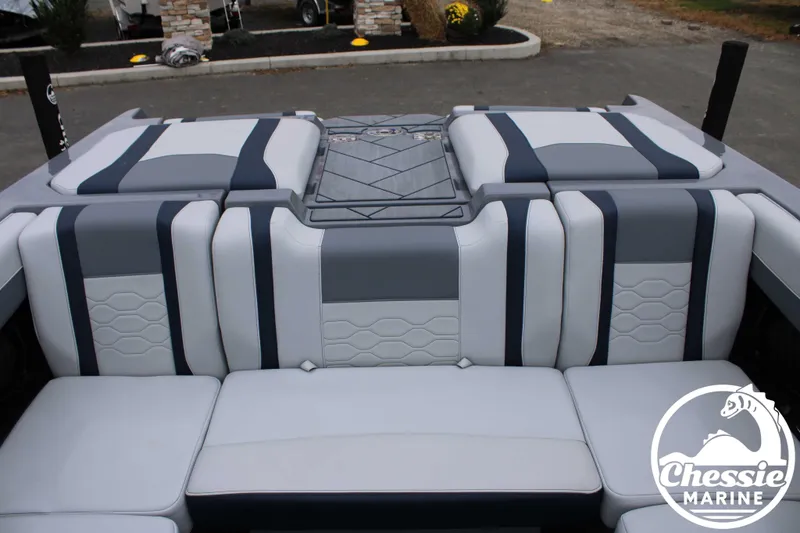 Slide: The Image of Malibu Wakesetter 23 LSV 2025 - 21