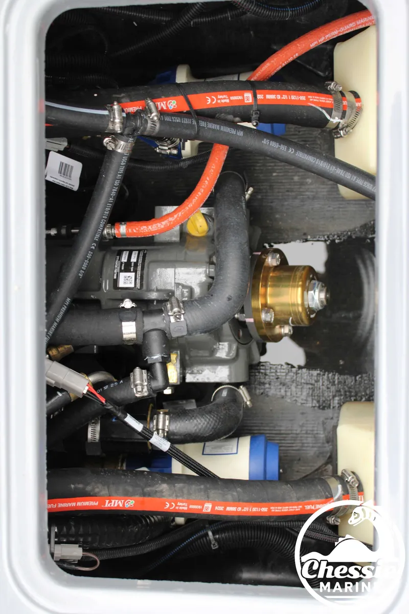 Slide: The Image of Malibu Wakesetter 23 LSV 2025 - 22