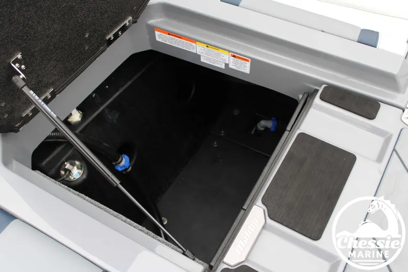 Slide: The Image of Malibu Wakesetter 23 LSV 2025 - 24