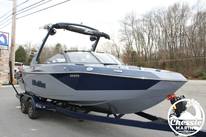 Slide: The Image of Malibu Wakesetter 23 LSV 2025 - 7