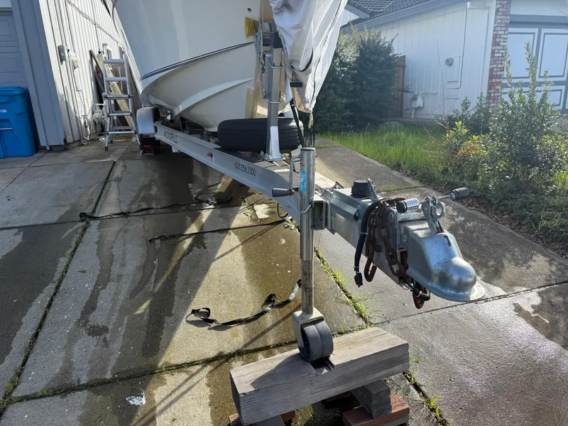 Slide: The Image of 2008 Seaswirl 2601 Walkaround I/O boat on trailer in driveway. - 18