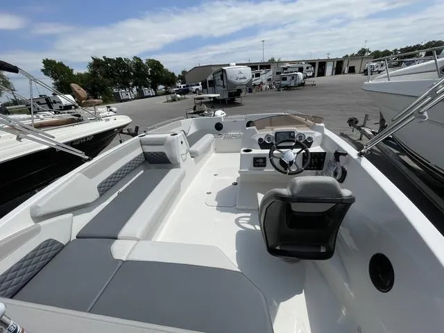 Slide: The Image of Starcraft SVX 171 OB 2025 - 4