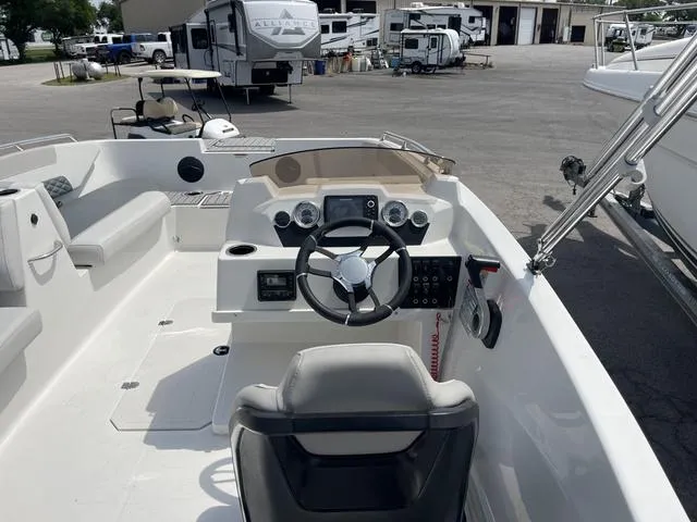 Slide: The Image of Starcraft SVX 171 OB 2025 - 6