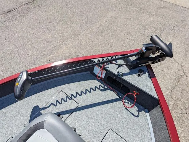 Slide: The Image of Lowe Fishing Machine 1625WT 2025 - 6