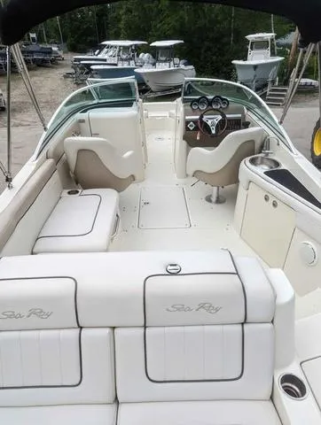 Slide: The Image of Sea Ray 260 Sundeck 2010 - 19
