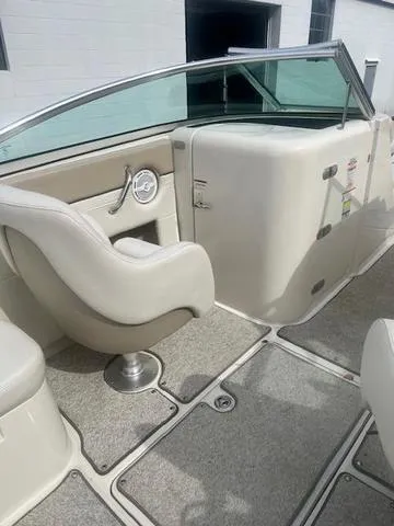 Slide: The Image of Sea Ray 260 Sundeck 2010 - 26