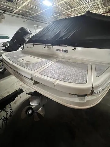 Slide: The Image of Sea Ray 260 Sundeck 2010 - 29