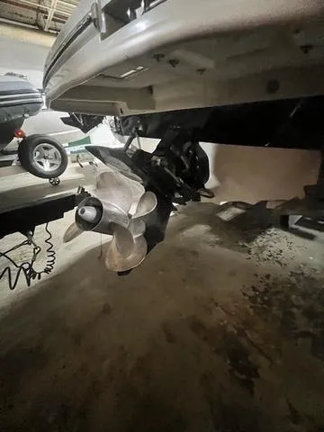 Slide: The Image of Sea Ray 260 Sundeck 2010 - 30