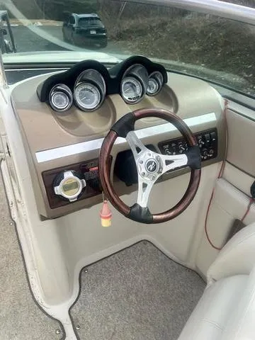 Slide: The Image of Sea Ray 260 Sundeck 2010 - 46