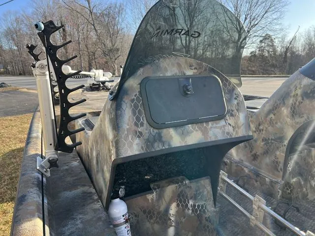 Slide: The Image of Excel CATFISH PRO 24 2017 - 10