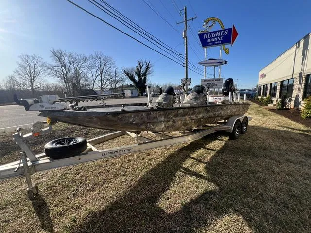 Slide: The Image of Excel CATFISH PRO 24 2017 - 3