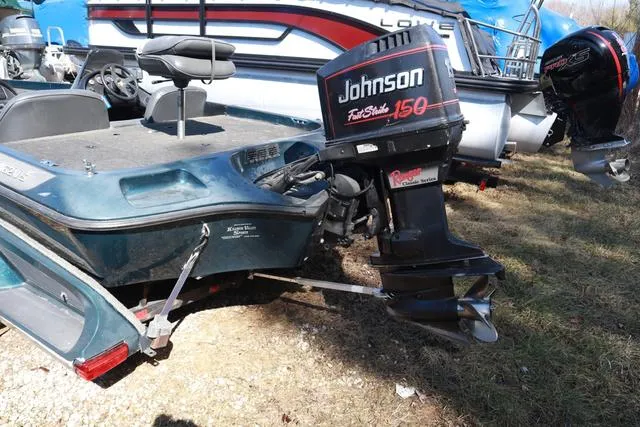 Ranger Comanche 462VS 1997 for Sale | MarineSource