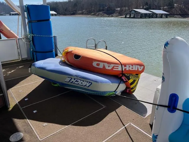 Slide: The Image of Thoroughbred Houseboat 2013 - 54