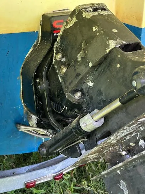 Slide: The Image of Close-up of a 2006 Bayliner 265 Cruiser boat engine component. - 11