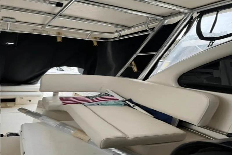 Slide: The Image of Pursuit 3370 Pursuit 2005 - 17