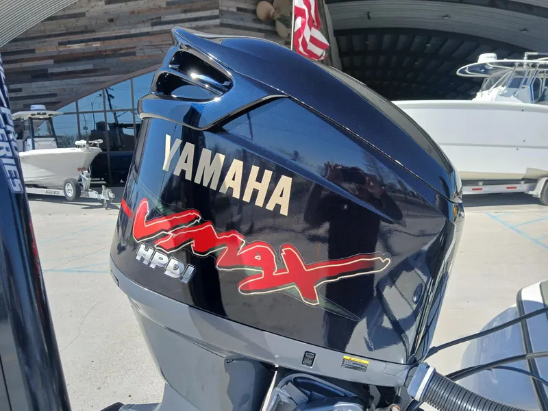 Slide: The Image of Yamaha VMAX HPDI outboard motor on 2006 Skeeter 21 boat. - 5