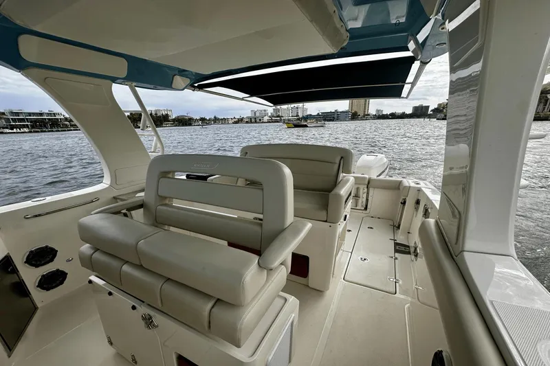 Slide: The Image of Boston Whaler 35 REALM 2021 - 25