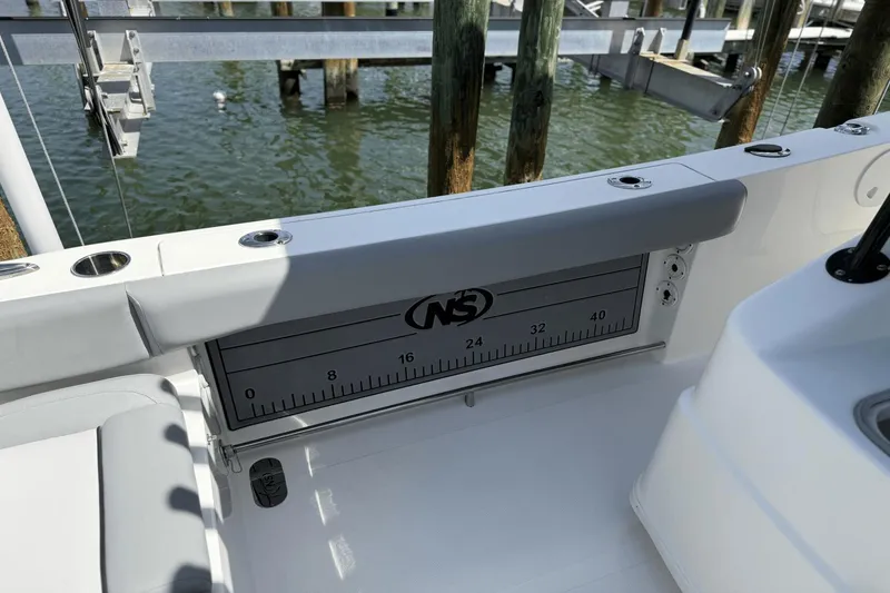 Slide: The Image of NauticStar 2602 Legacy 2021 - 15